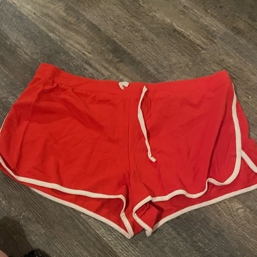 Women’s red soft shorts size XXL